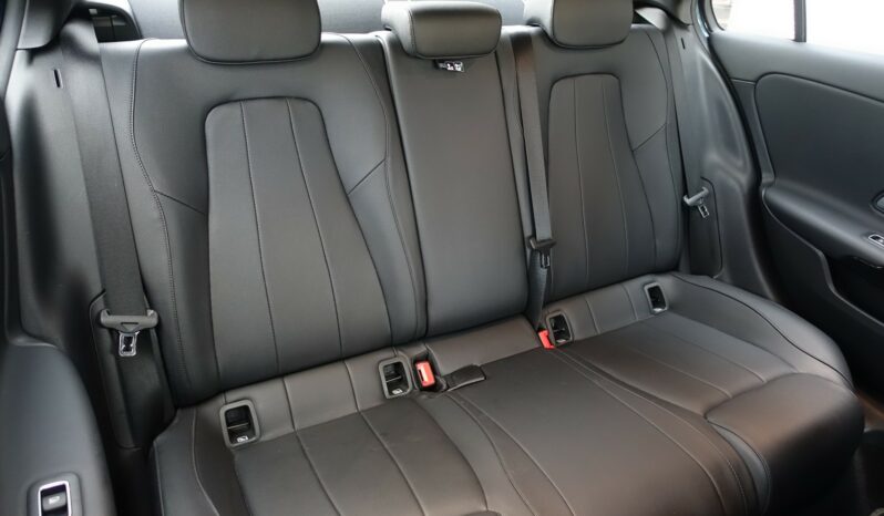 MERCEDES CLASSE A BERLINE 180d 7G-DCT complet