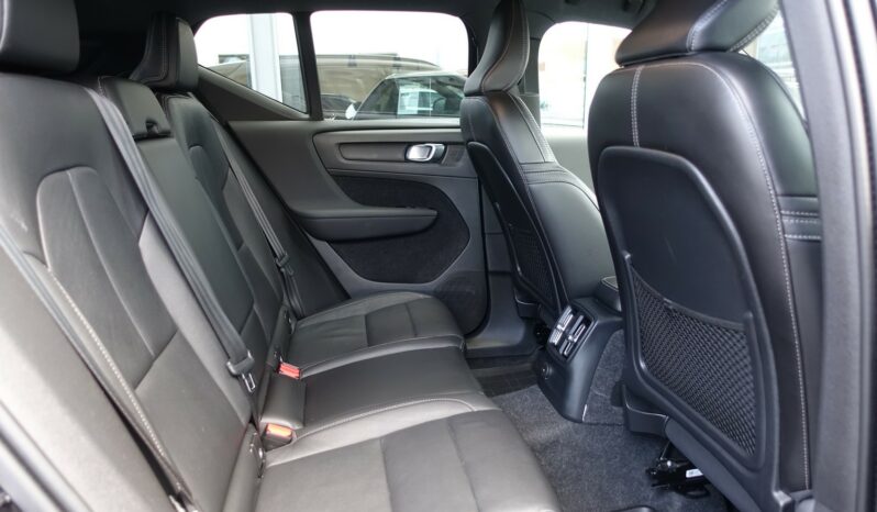 VOLVO XC 40 T4 HYBRIDE RECHARGEABLE GEARTRONIC 211 CH  R-DESIGN complet
