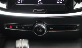 VOLVO V 60 T8 AWD GEARTRONIC 303CH + 87 CH HYBRIDE RECHARGEABLE R-DESIGN complet