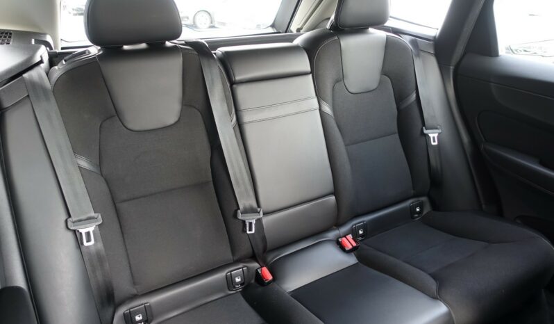 VOLVO XC 60 D4 2.0 L GEARTRONIC 163CH MOMENTUM complet