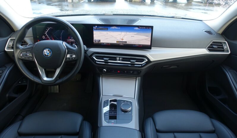 BMW 320 E TOURING HYBRIDE RECHARGEABLE 204 CH complet