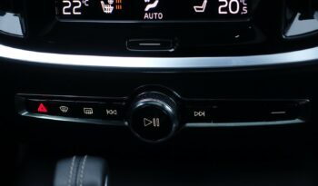 VOLVO V 60 T8 AWD HYBRIDE RECHARGEABLE GEARTRONIC 318 CH + 87  R-DESIGN complet