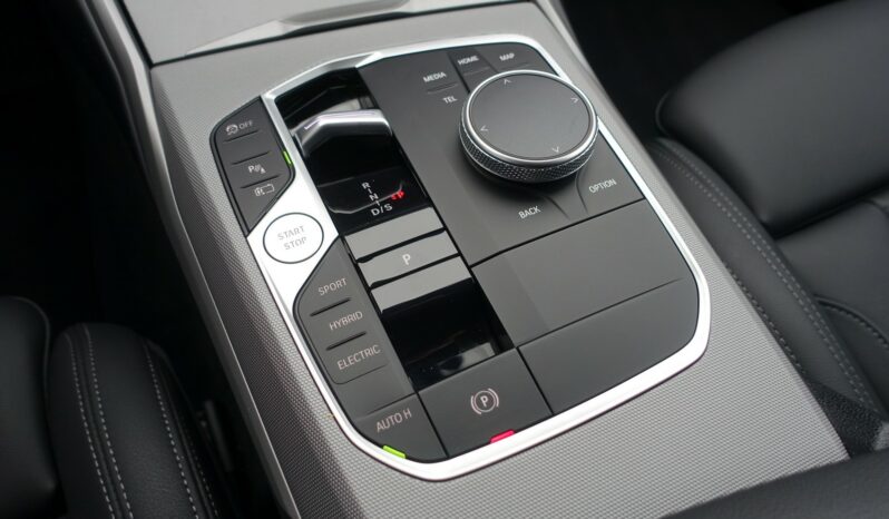 BMW 320 E TOURING HYBRIDE RECHARGEABLE 204 CH complet