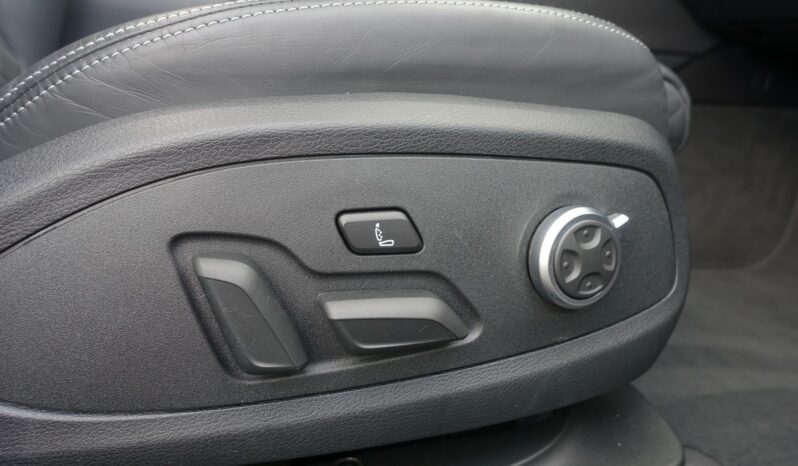 AUDI A4 AVANT 35 TDI MHEV PHASE 2 S-TRONIC COMPETITION 163 CH S-LINE complet