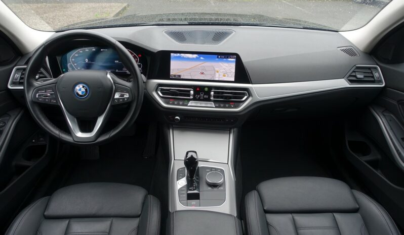 BMW 320 EA E-DRIVE TOURING 204 CH HYBRIDE RECHARGEABLE BVA complet