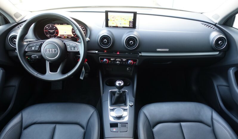 AUDI A3 BERLINE 30 TDI  S-LINE complet