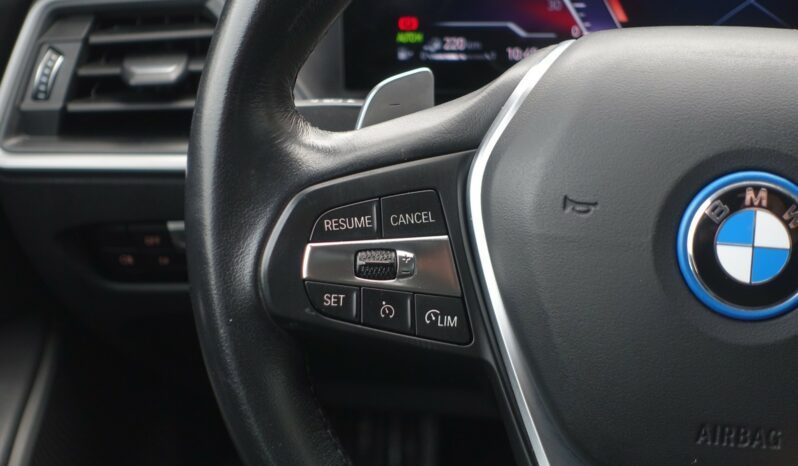 BMW 320 E TOURING HYBRIDE RECHARGEABLE 204 CH complet