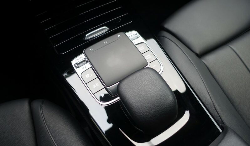 MERCEDES CLASSE A BERLINE 180d 7G-DCT complet