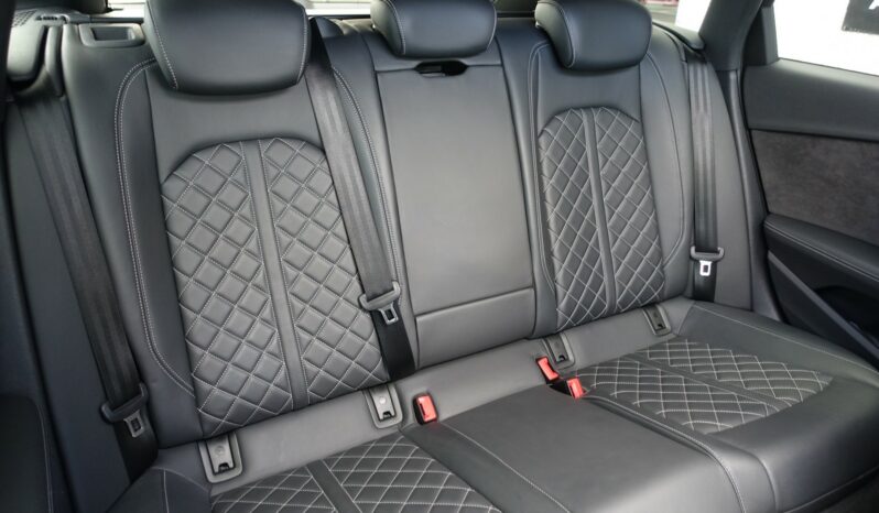 AUDI A4 AVANT 35 TDI MHEV PHASE 2 S-TRONIC COMPETITION 163 CH S-LINE complet