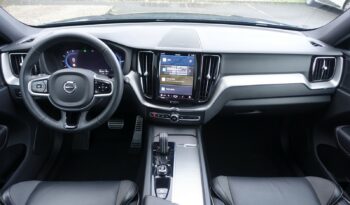 VOLVO XC 60 T6 HYBRIDE RECHARGEABLE GEARTRONIC AWD 253 + 87 CH R-DESIGN complet