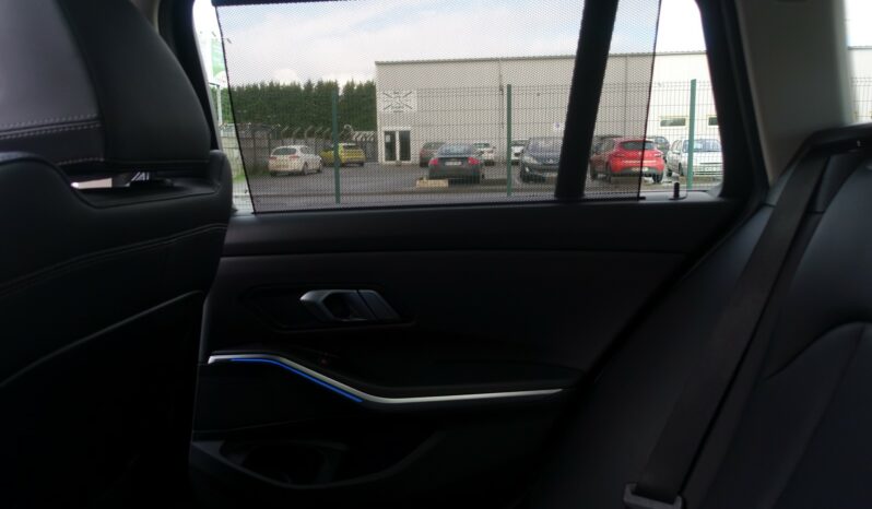 BMW 320 E TOURING HYBRIDE RECHARGEABLE 204 CH complet
