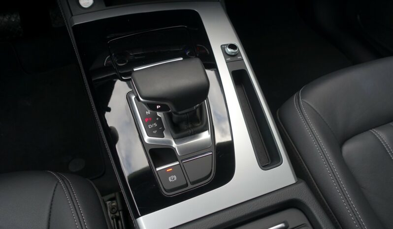 AUDI Q5 50 TFSI E 299 CH QUATTRO S-TRONIC HYBRIDE RECHARGEABLE complet