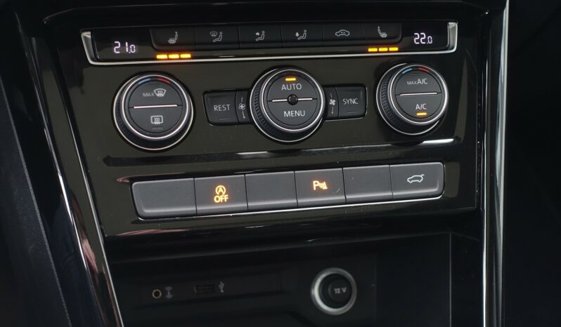 VOLKSWAGEN TOURAN 1.6 L TDI DSG 7 PLACES HIGHLINE ( idem carat ) complet