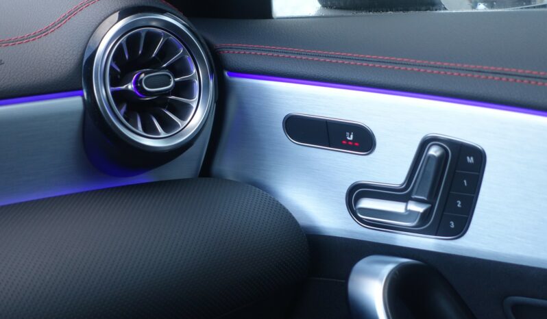 MERCEDES CLASSE CLA 220D SHOOTING BRAKE 190 CH 8G-Dct  AMG-LINE complet