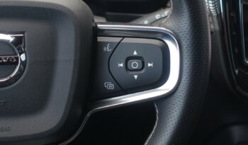 VOLVO XC 40 T4 HYBRIDE RECHARGEABLE GEARTRONIC 211 CH  R-DESIGN complet