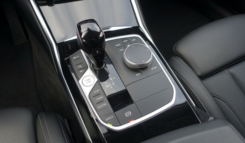 BMW 320 E TOURING HYBRIDE RECHARGEABLE 204 CH complet