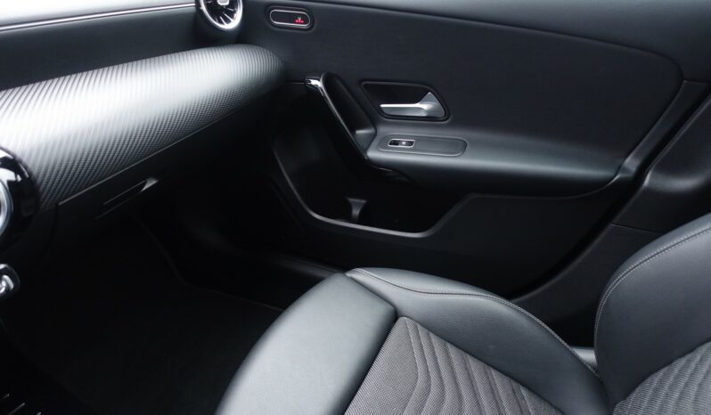 MERCEDES CLASSE A 180D 7G-DCT complet