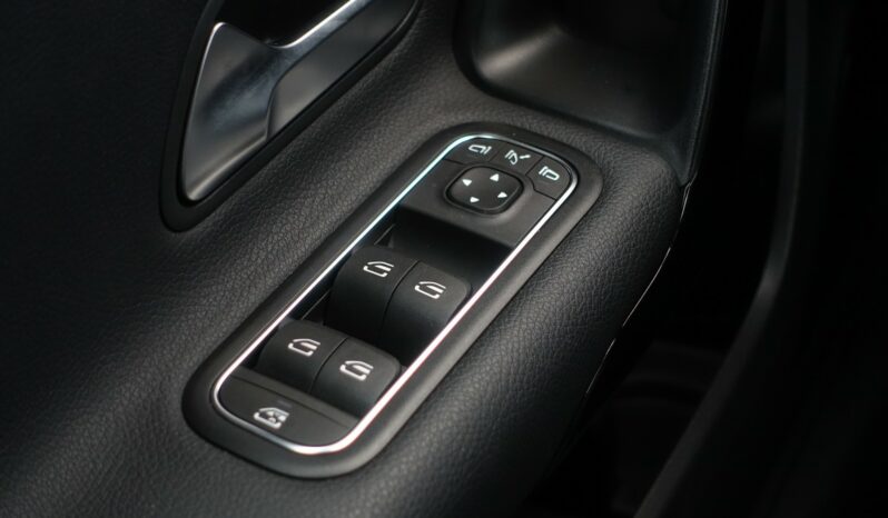 MERCEDES CLASSE A BERLINE 180d 7G-DCT complet