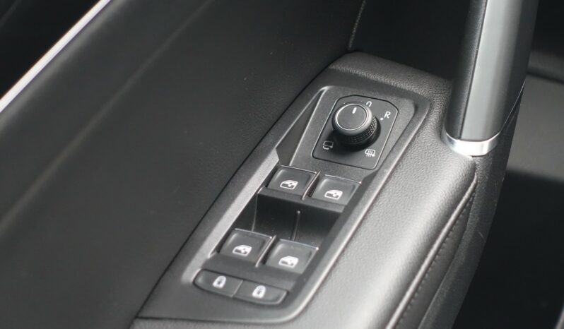 VOLKSWAGEN TOURAN 1.6 L TDI DSG 7 PLACES HIGHLINE ( idem carat ) complet