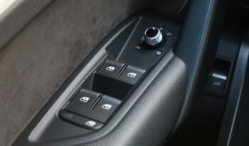 AUDI Q5 55 TFSI E 252 CH QUATTRO S-TRONIC HYBRIDE RECHARGEABLE  S-LINE complet