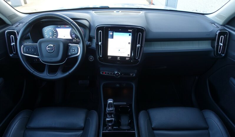 VOLVO XC 40 T4 HYBRIDE RECHARGEABLE GEARTRONIC 211 CH ( 129 CH + 82 CH ) INSCRIPTION complet
