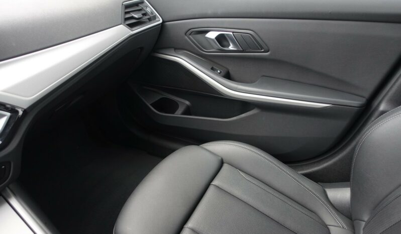 BMW 320 E TOURING HYBRIDE RECHARGEABLE 204 CH complet