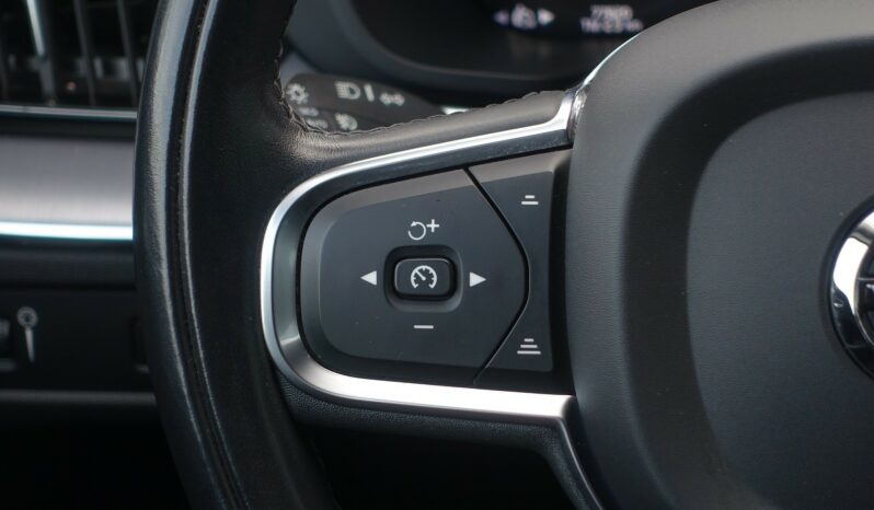 VOLVO XC 60 D4 2.0 L GEARTRONIC 163CH MOMENTUM complet