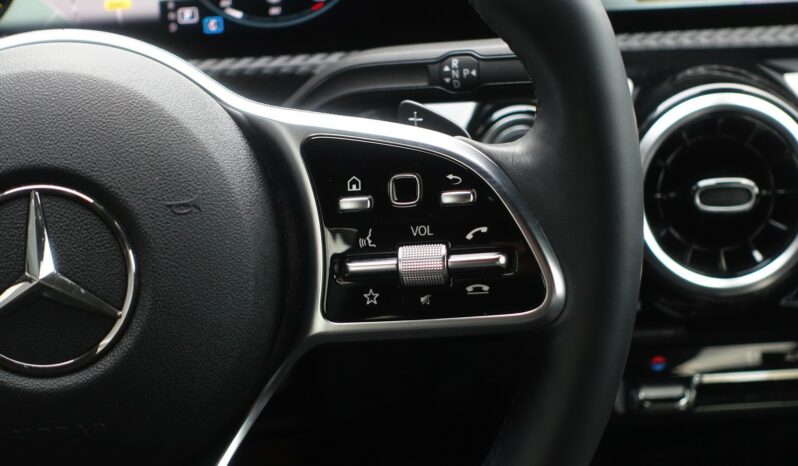 MERCEDES CLASSE A BERLINE 180d 7G-DCT complet