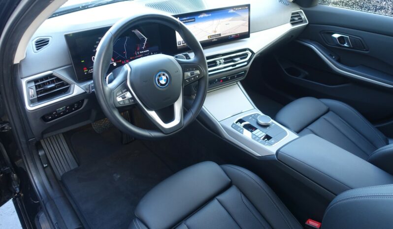 BMW 320 E TOURING HYBRIDE RECHARGEABLE 204 CH complet