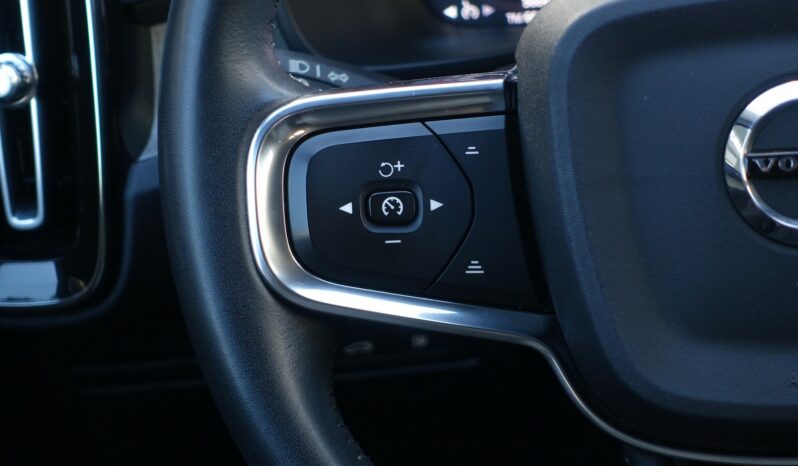 VOLVO XC 40 T5 HYBRIDE RECHARGEABLE GEARTRONIC 262 CH  INSCRIPTION complet