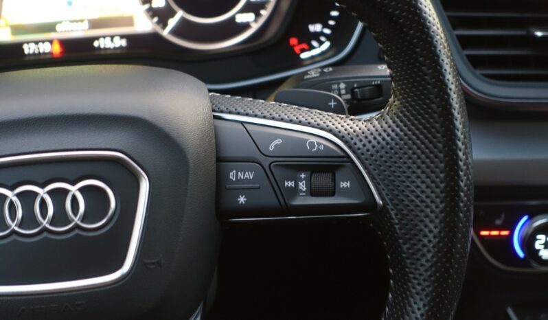 AUDI Q5 55 TFSI E 252 CH QUATTRO S-TRONIC HYBRIDE RECHARGEABLE  S-LINE complet