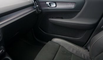 VOLVO XC 40 T4 HYBRIDE RECHARGEABLE GEARTRONIC 211 CH  R-DESIGN complet