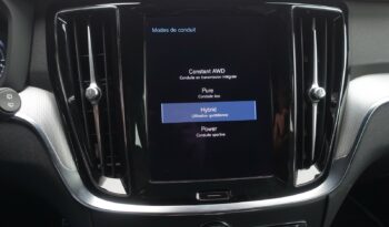 VOLVO V 60 T8 AWD GEARTRONIC 303CH + 87 CH HYBRIDE RECHARGEABLE R-DESIGN complet