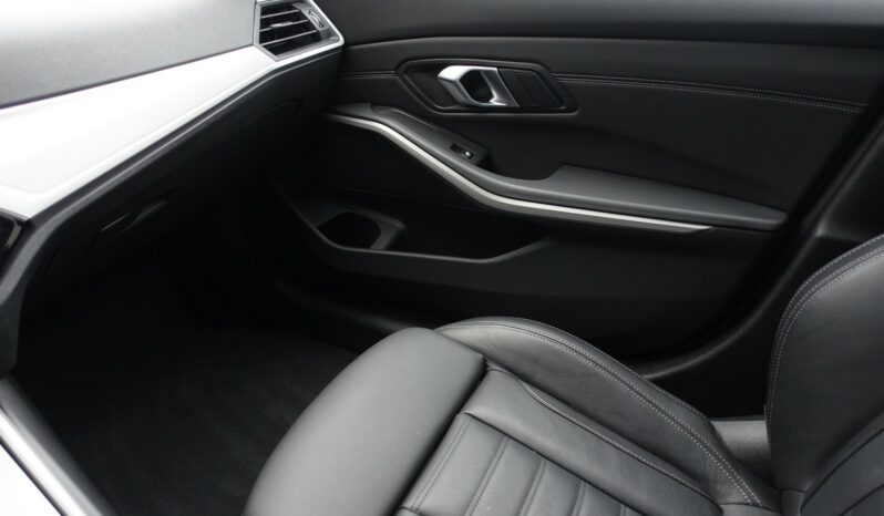 BMW 320 E TOURING HYBRIDE RECHARGEABLE 204 CH complet