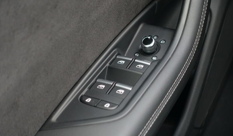 AUDI A4 AVANT 35 TDI MHEV PHASE 2 S-TRONIC COMPETITION 163 CH S-LINE complet