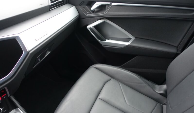 AUDI Q3 35 TDI 150 CH S-TRONIC complet