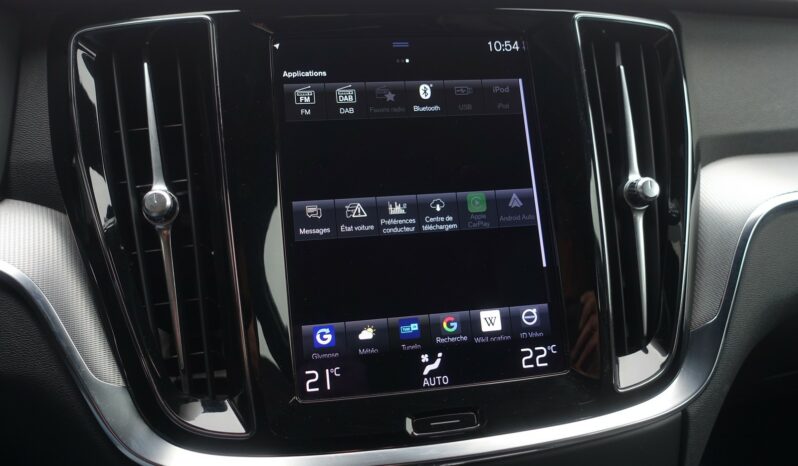 VOLVO V 60 T8 AWD GEARTRONIC 303CH + 87 CH HYBRIDE RECHARGEABLE R-DESIGN complet