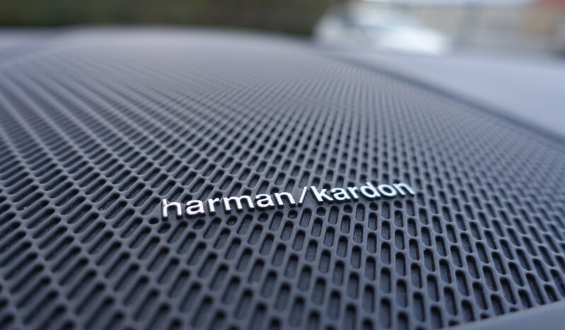 VOLVO XC 60 T6 HYBRIDE RECHARGEABLE GEARTRONIC AWD 253 + 87 CH R-DESIGN complet