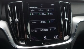 VOLVO V 60 T8 AWD GEARTRONIC 303CH + 87 CH HYBRIDE RECHARGEABLE R-DESIGN complet