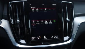 VOLVO V 60 T8 AWD HYBRIDE RECHARGEABLE GEARTRONIC 318 CH + 87  R-DESIGN complet