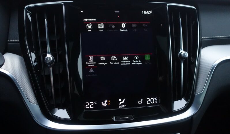 VOLVO V 60 T8 AWD HYBRIDE RECHARGEABLE GEARTRONIC 318 CH + 87  R-DESIGN complet