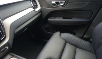 VOLVO XC 60 B4 2.0 L GEARTRONIC 197 CH MHEV INSCRIPTION complet