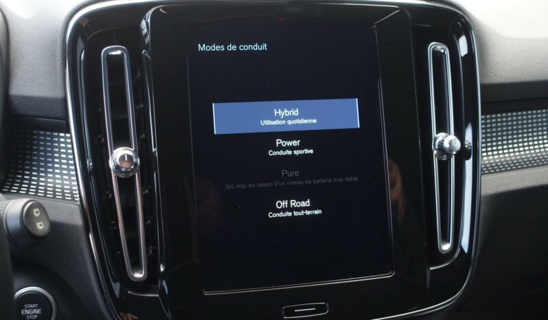 VOLVO XC 40 T4 HYBRIDE RECHARGEABLE GEARTRONIC 211 CH  R-DESIGN complet