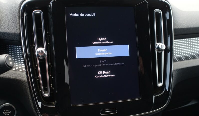 VOLVO XC 40 T4 HYBRIDE RECHARGEABLE GEARTRONIC 211 CH  R-DESIGN complet