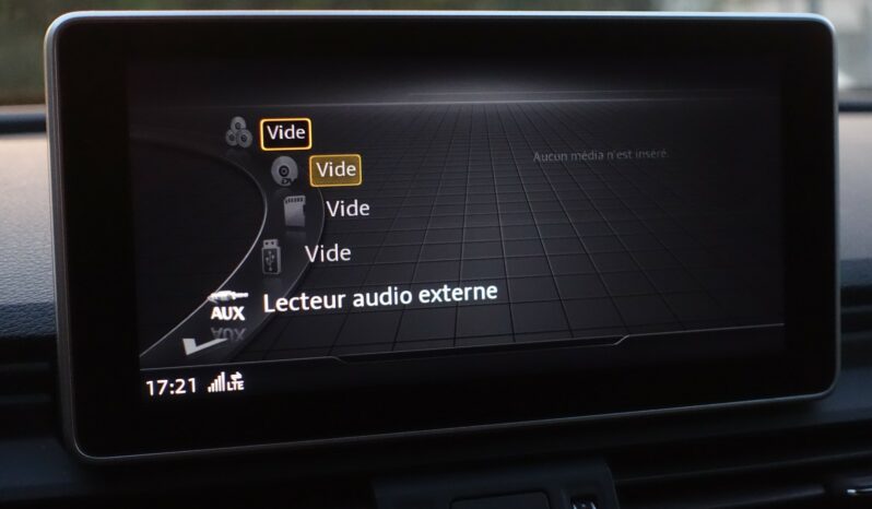 AUDI Q5 55 TFSI E 252 CH QUATTRO S-TRONIC HYBRIDE RECHARGEABLE  S-LINE complet