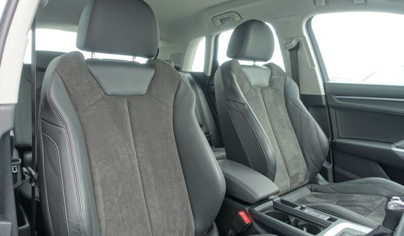 AUDI Q3 35 TDI 150 CH S-TRONIC complet