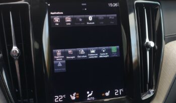 VOLVO XC 60 B4 2.0 L GEARTRONIC 197 CH MHEV INSCRIPTION complet