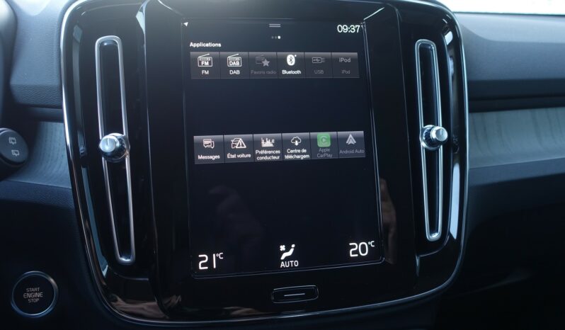 VOLVO XC 40 T4 HYBRIDE RECHARGEABLE GEARTRONIC 211 CH ( 129 CH + 82 CH ) INSCRIPTION complet