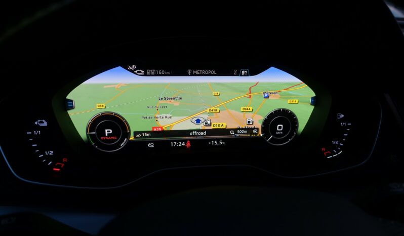 AUDI Q5 55 TFSI E 252 CH QUATTRO S-TRONIC HYBRIDE RECHARGEABLE  S-LINE complet