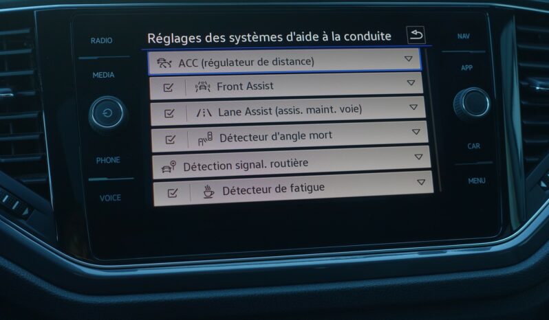 VOLKSWAGEN T-ROC 1.5 L TSI  R-LINE complet